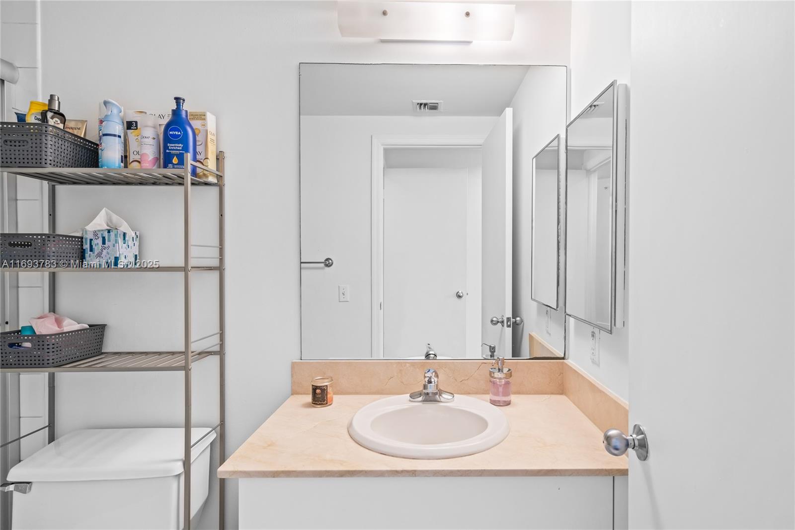 701 Brickell Key Blvd # 604