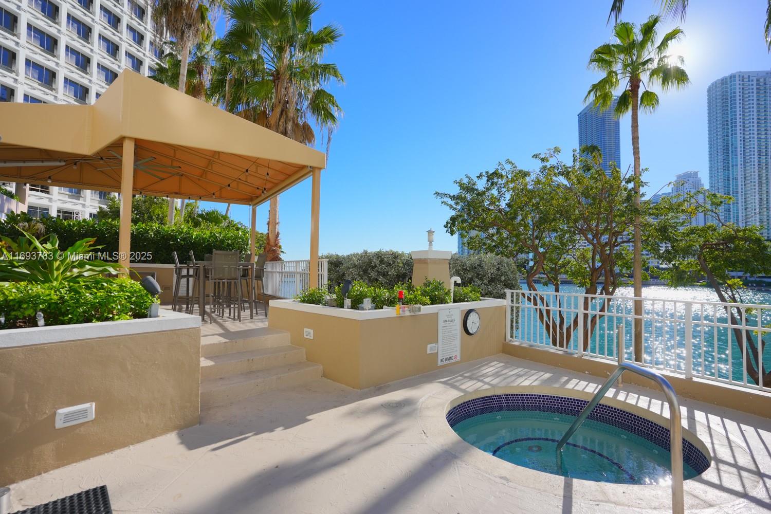 701 Brickell Key Blvd # 604