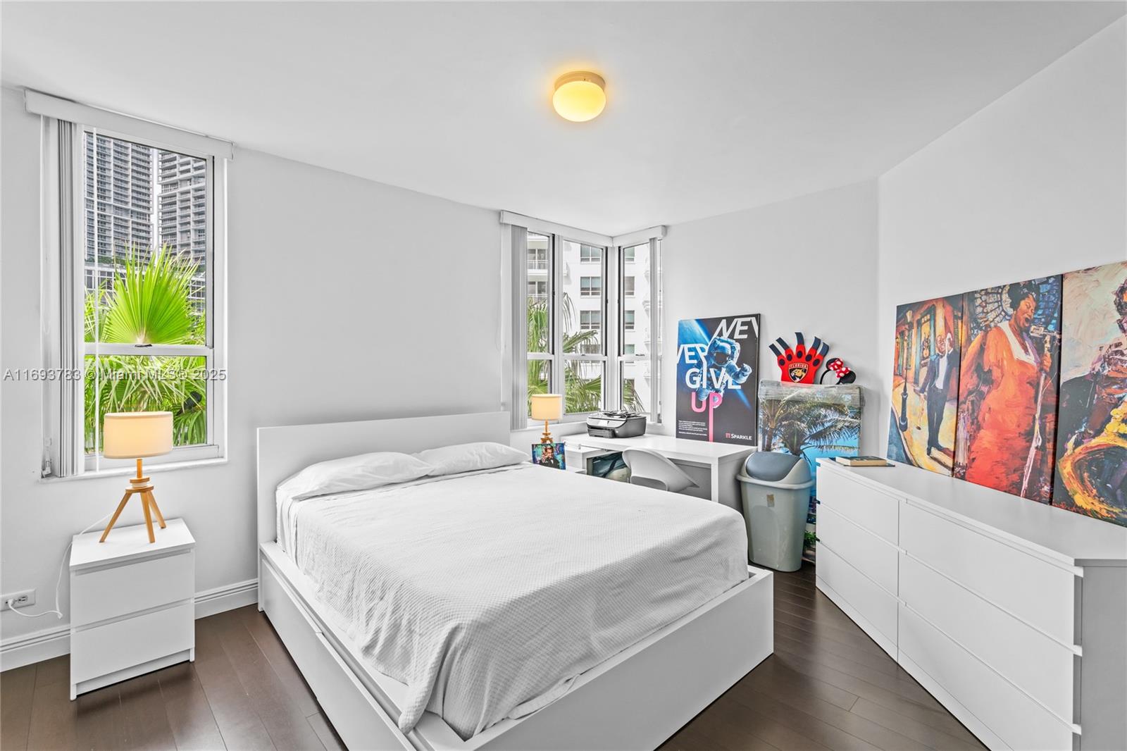 701 Brickell Key Blvd # 604