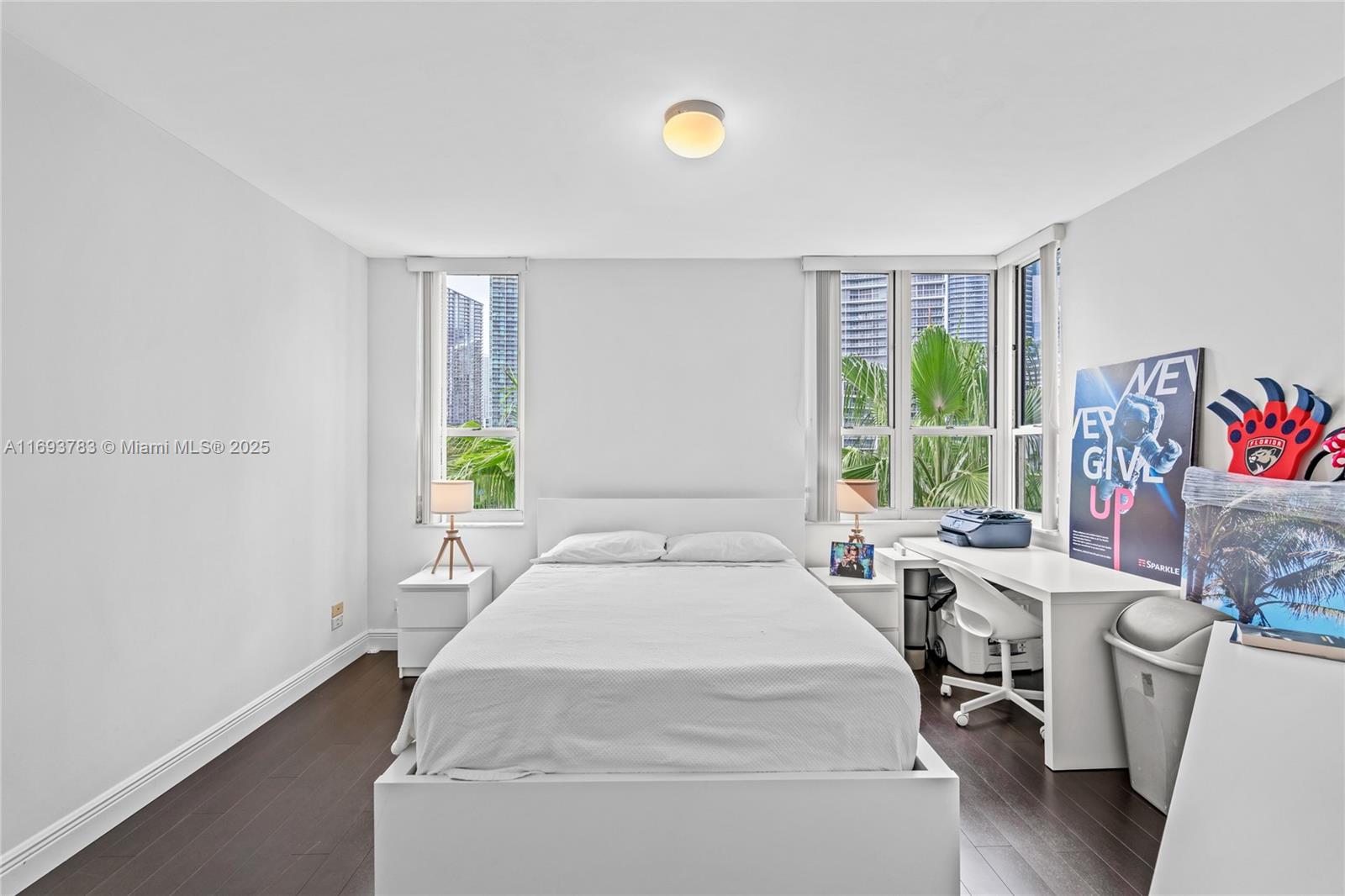 701 Brickell Key Blvd # 604