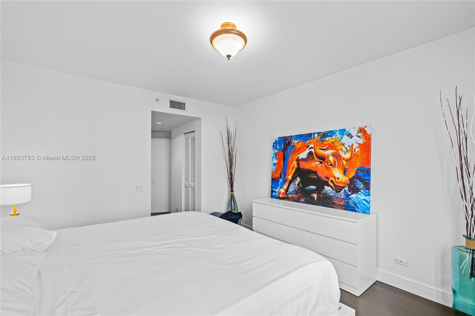 701 Brickell Key Blvd # 604