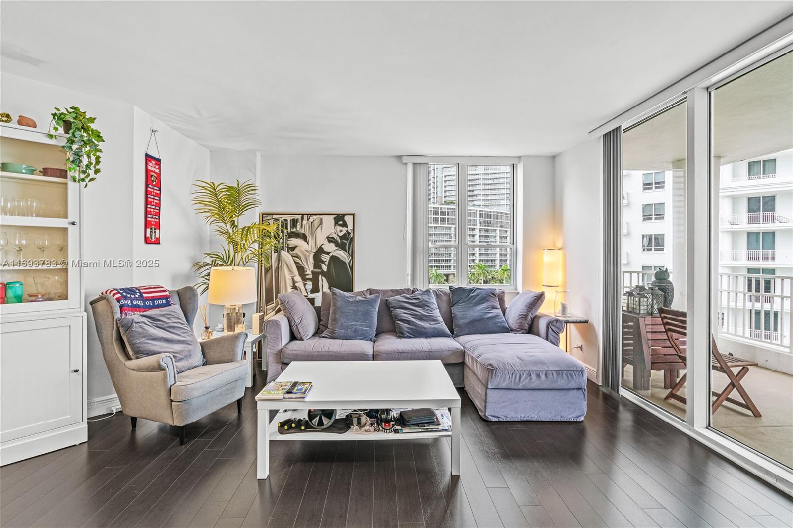 701 Brickell Key Blvd # 604