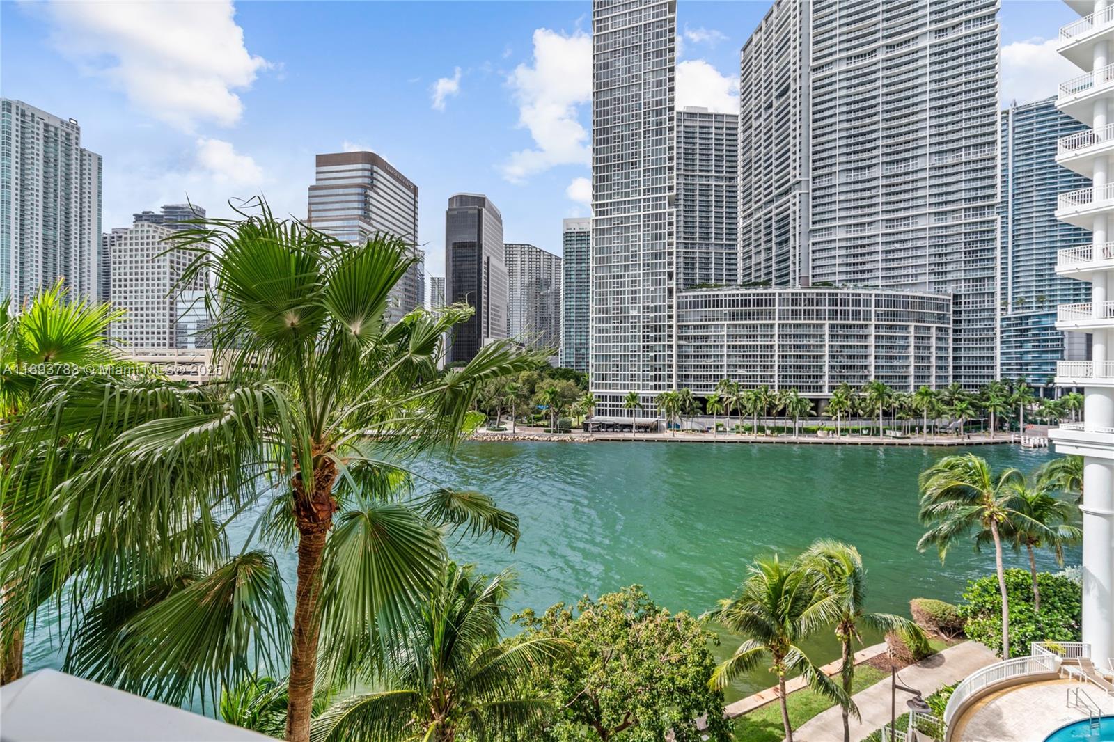 701 Brickell Key Blvd # 604