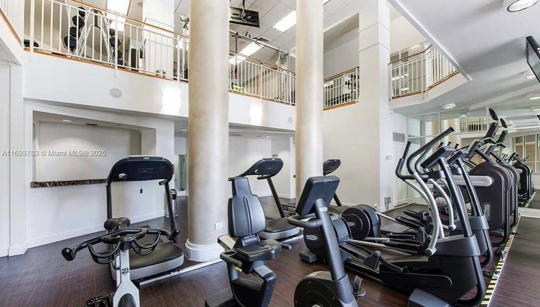 701 Brickell Key Blvd # 604