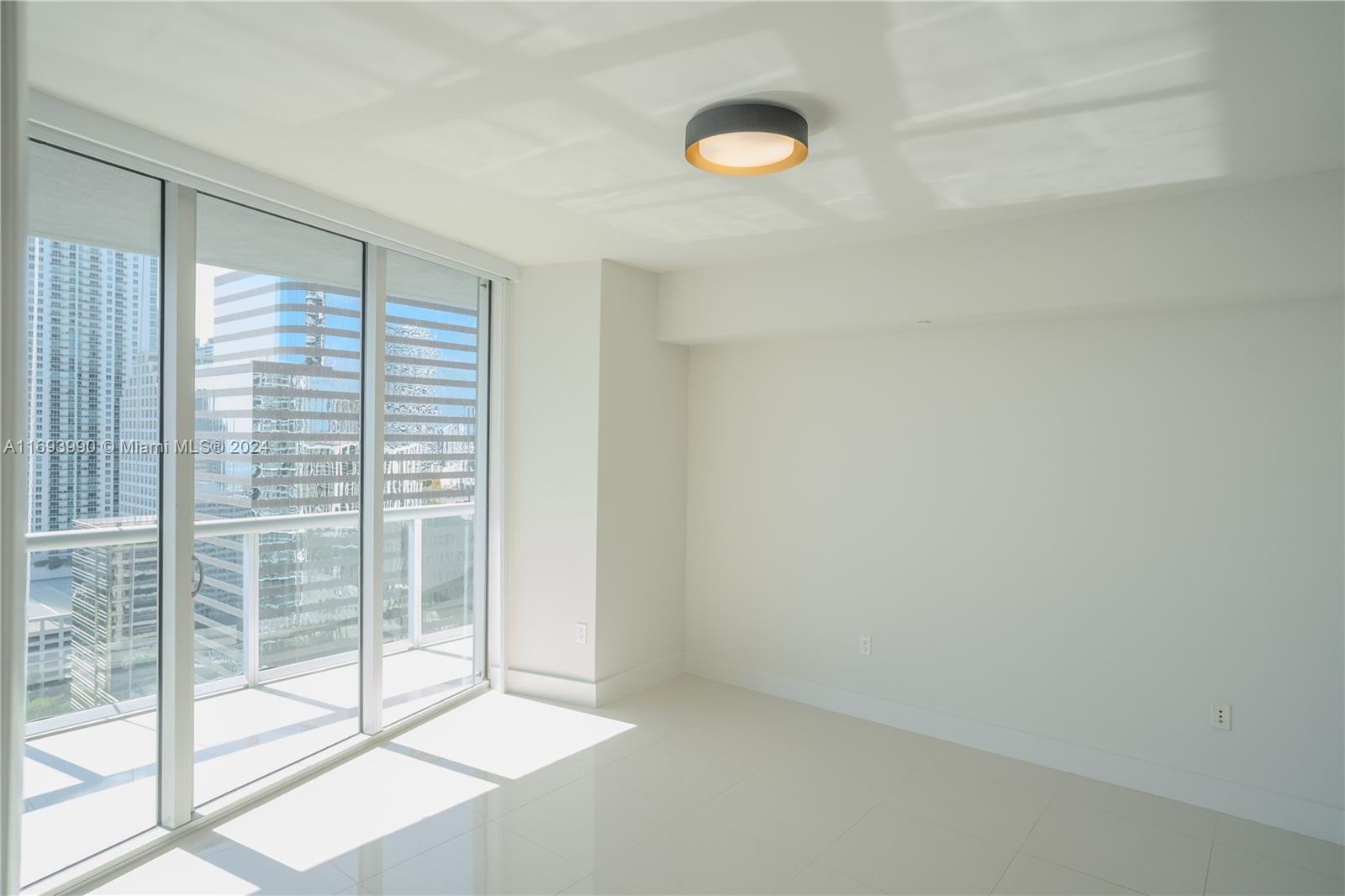495 Brickell Ave # 2703