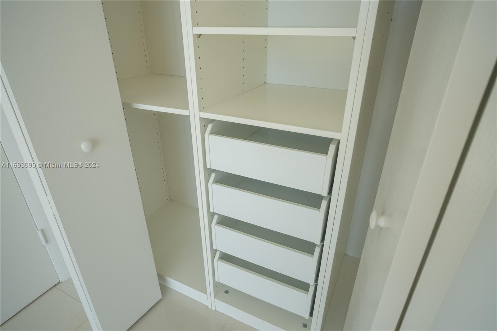 495 Brickell Ave # 2703