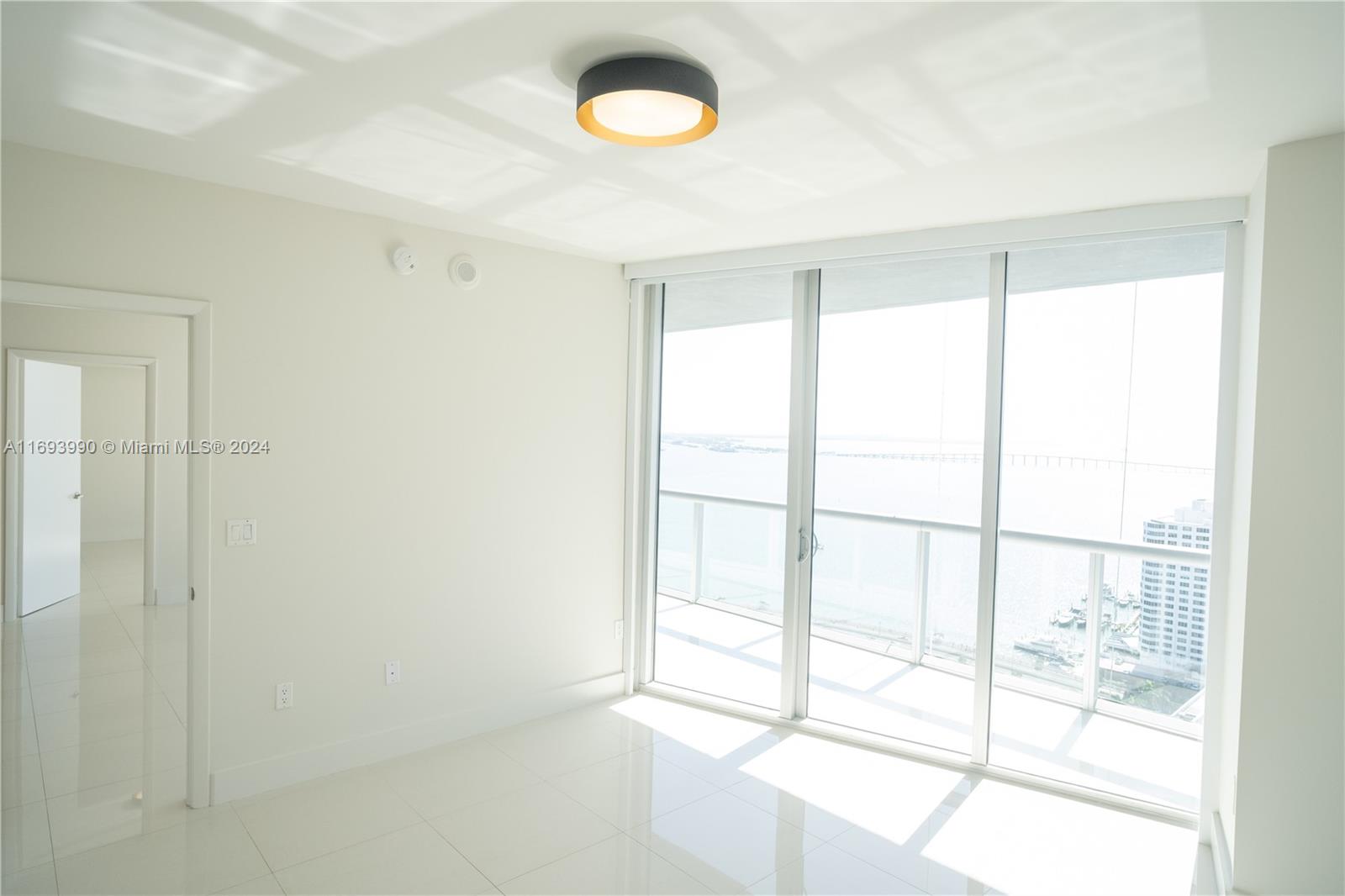 495 Brickell Ave # 2703