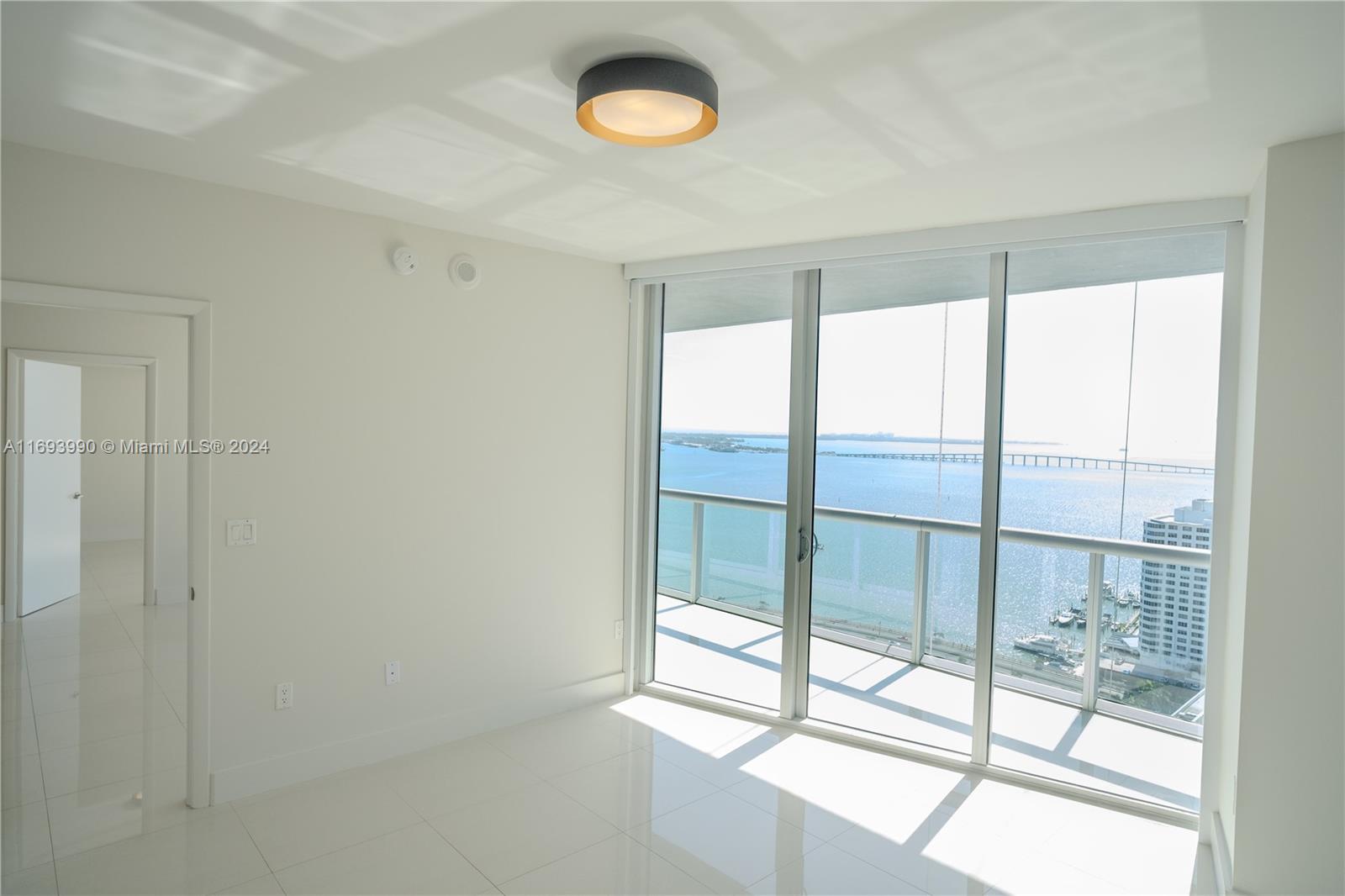495 Brickell Ave # 2703