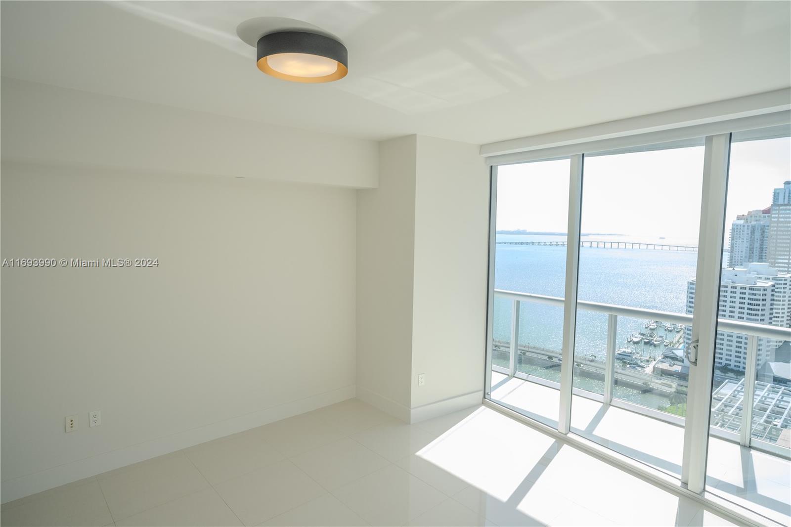 495 Brickell Ave # 2703