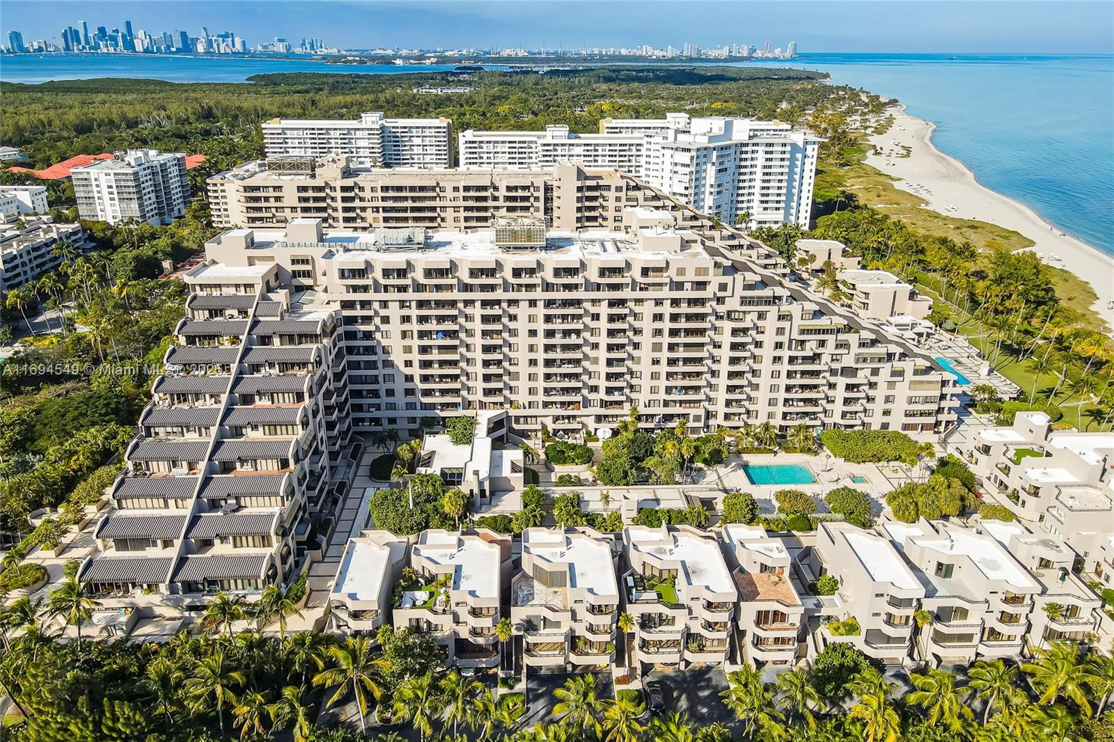 201 Crandon Blvd # 1222