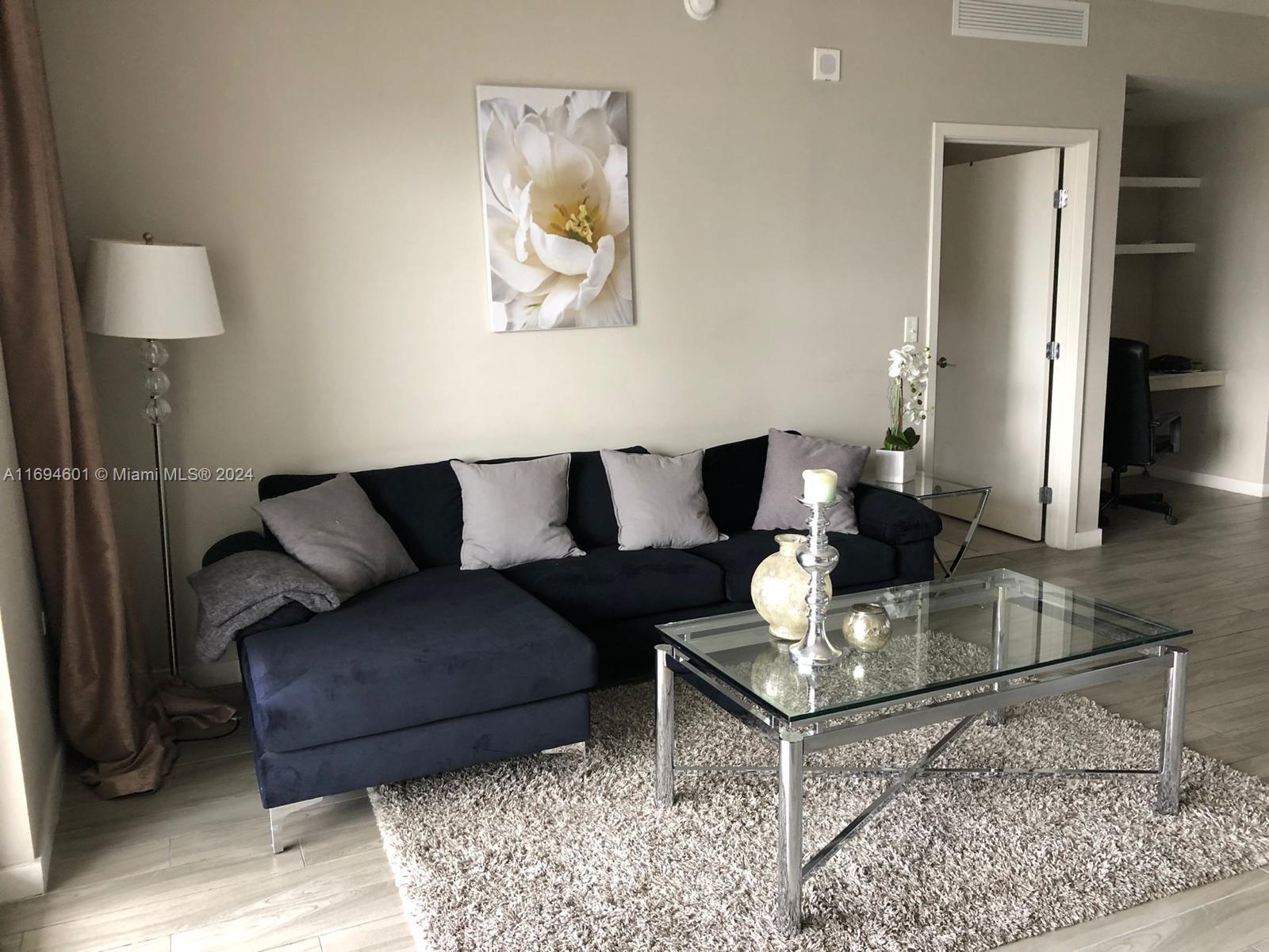 999 SW 1st Ave # 1205