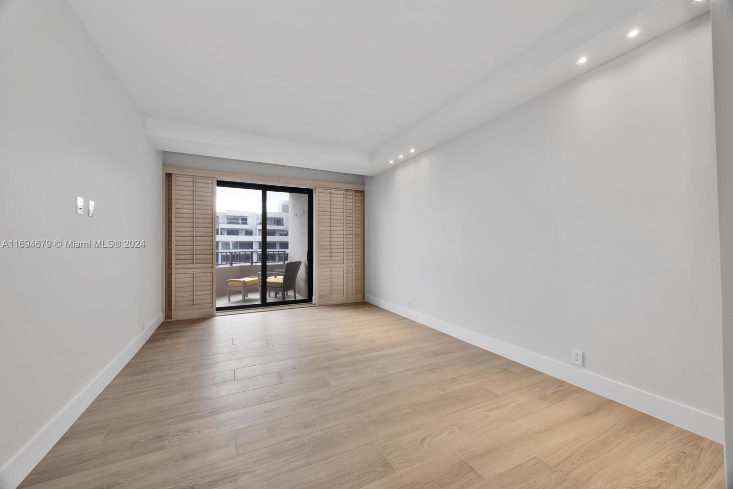 251 Crandon Blvd # 1034