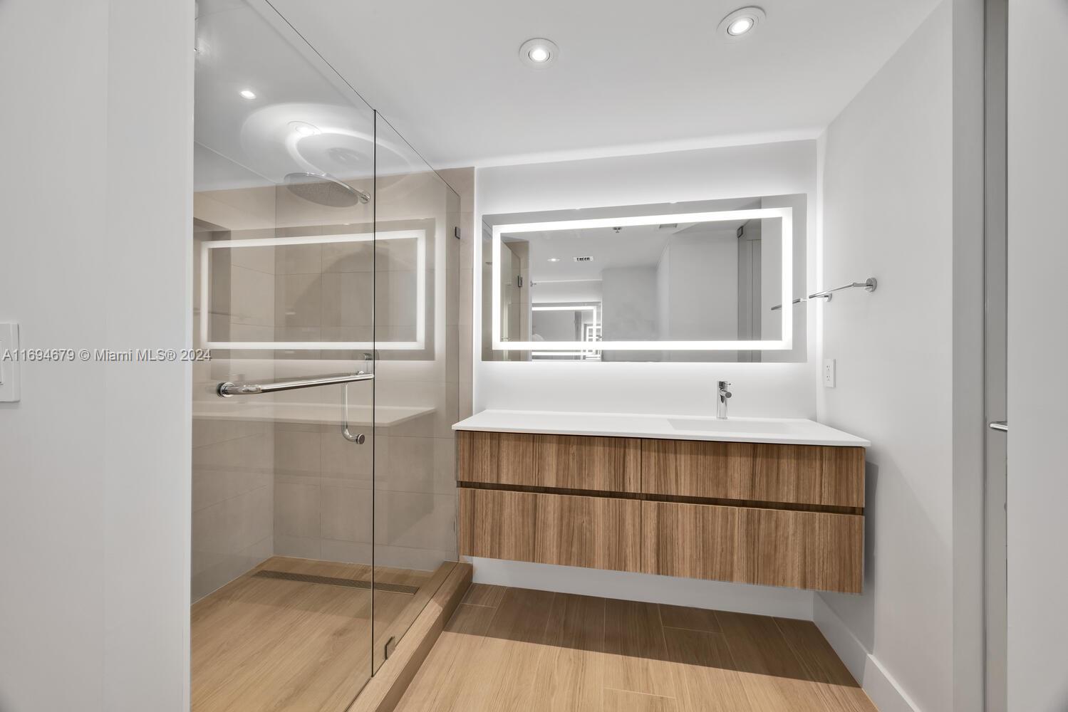 251 Crandon Blvd # 1034