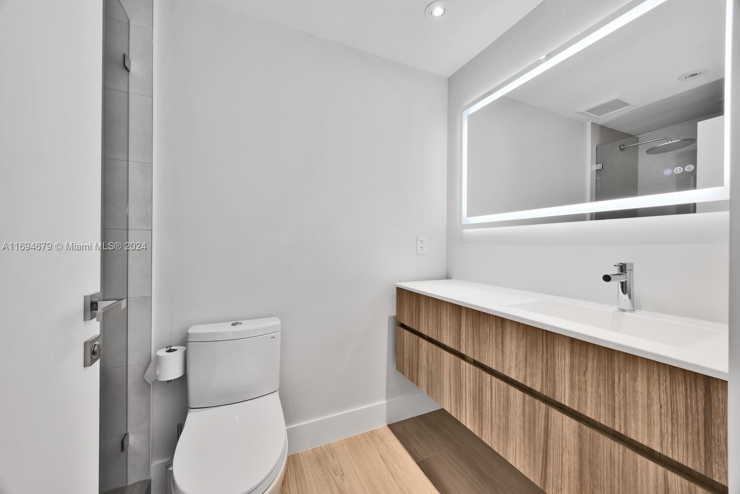 251 Crandon Blvd # 1034