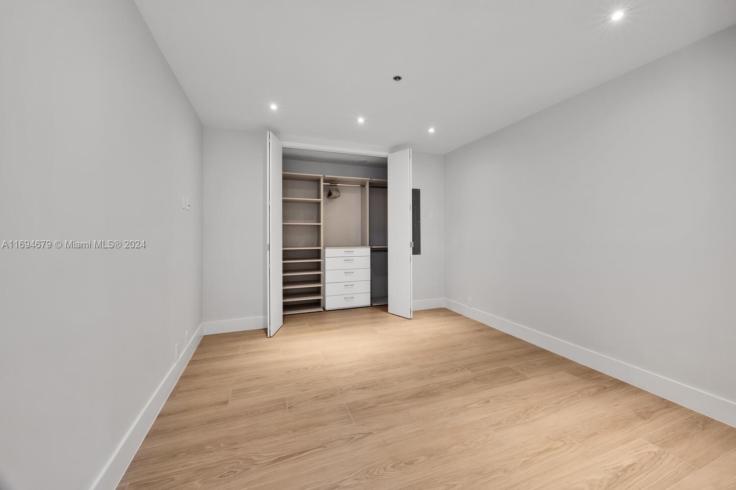 251 Crandon Blvd # 1034