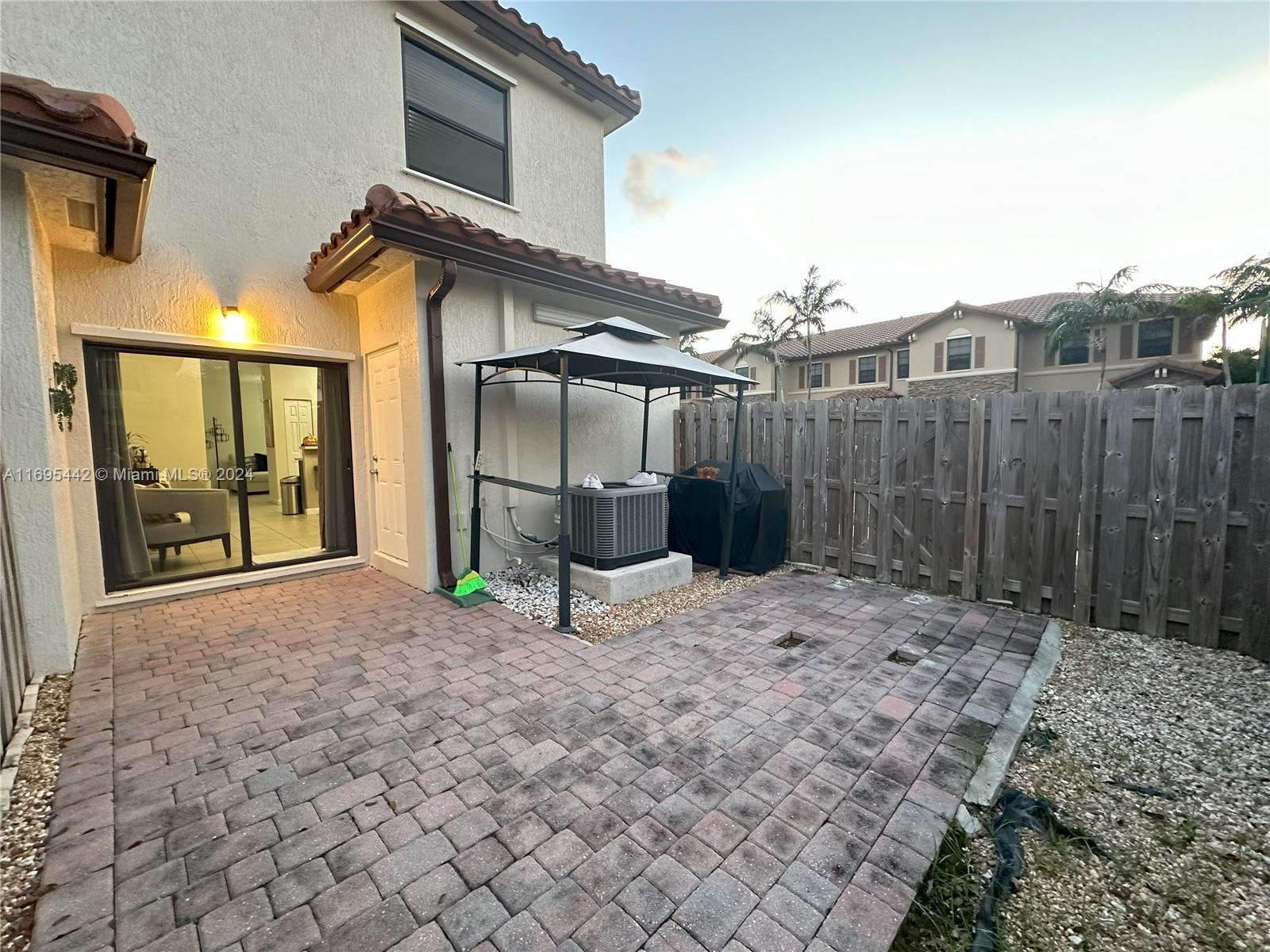 3209 SE 4th Ct # 3209