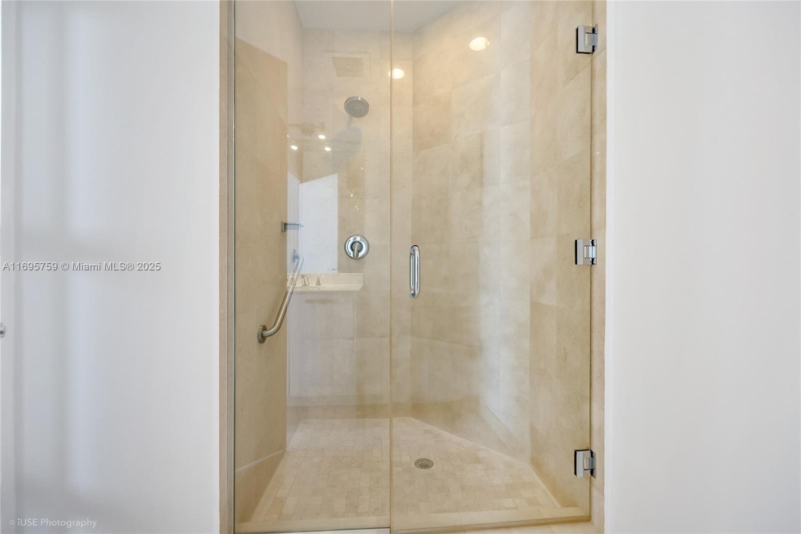 1060 Brickell Ave # 4101