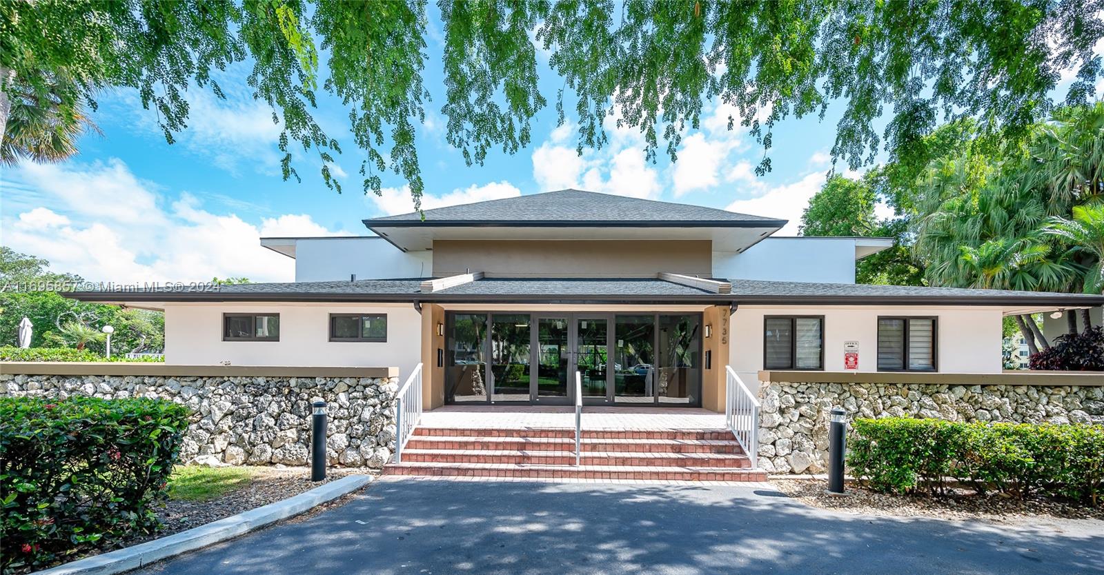 7715 SW 86th St # 103 Unit: A2-103