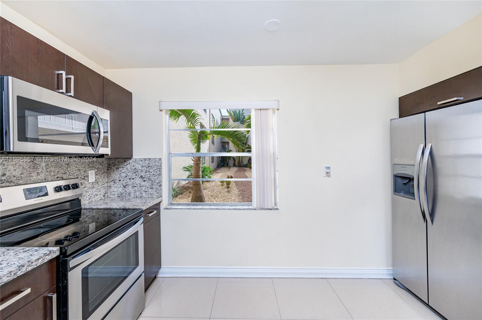 7715 SW 86th St # 103 Unit: A2-103