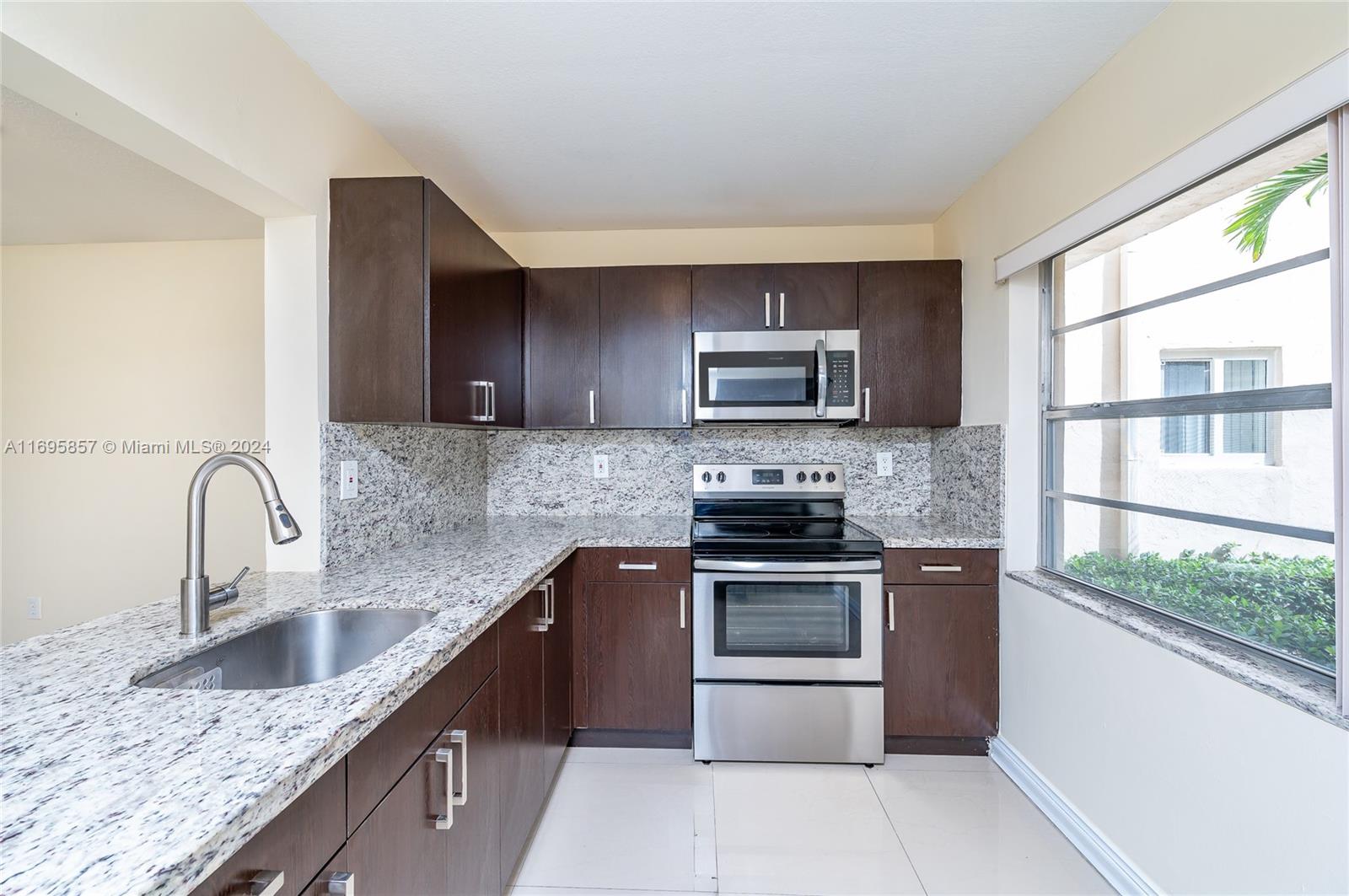 7715 SW 86th St # 103 Unit: A2-103