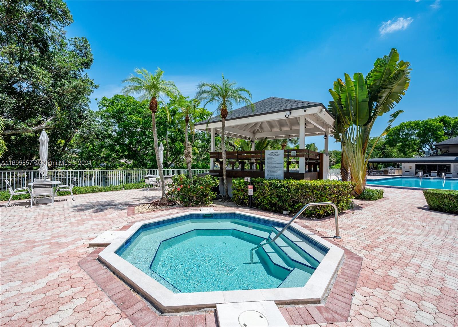 7715 SW 86th St # 103 Unit: A2-103