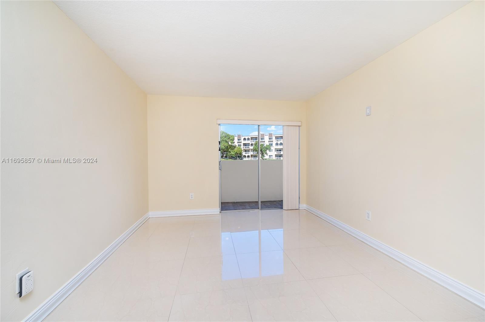 7715 SW 86th St # 103 Unit: A2-103