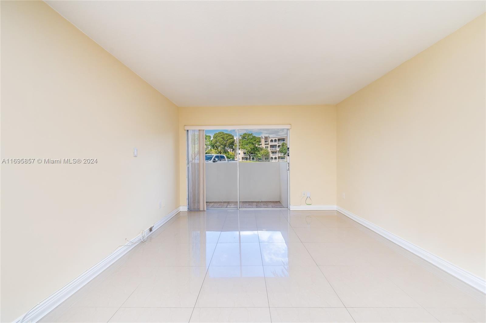 7715 SW 86th St # 103 Unit: A2-103