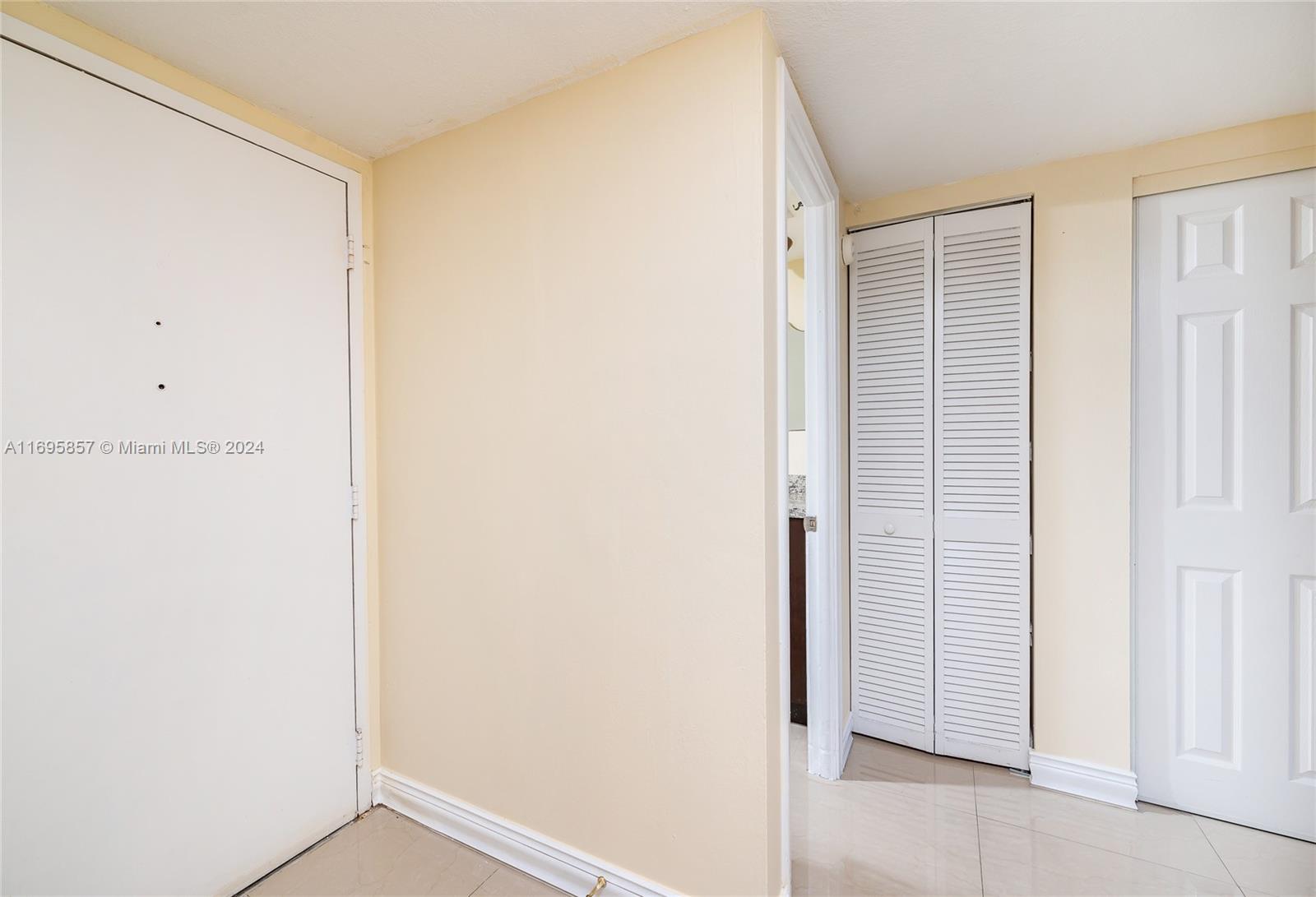 7715 SW 86th St # 103 Unit: A2-103