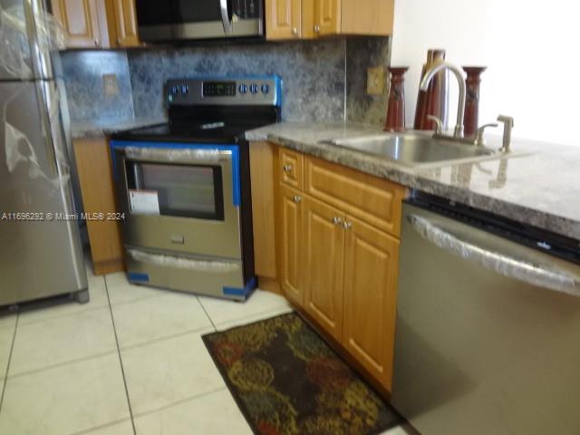 900 NE 209th Ter # 31 Unit: 201-31