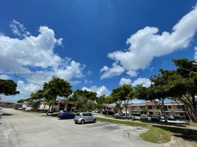 900 NE 209th Ter # 31 Unit: 201-31