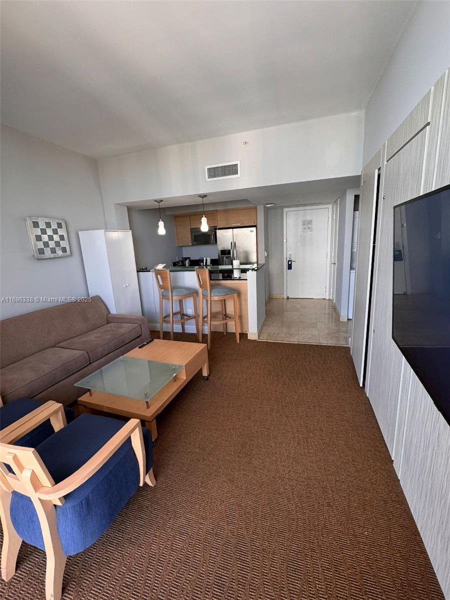 18683 Collins Ave Unit: PH2606