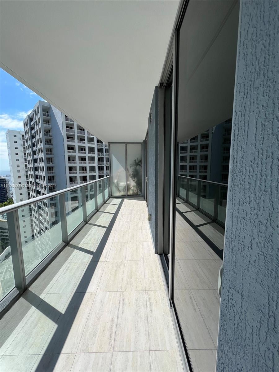 1300 Brickell Bay Dr # 2205