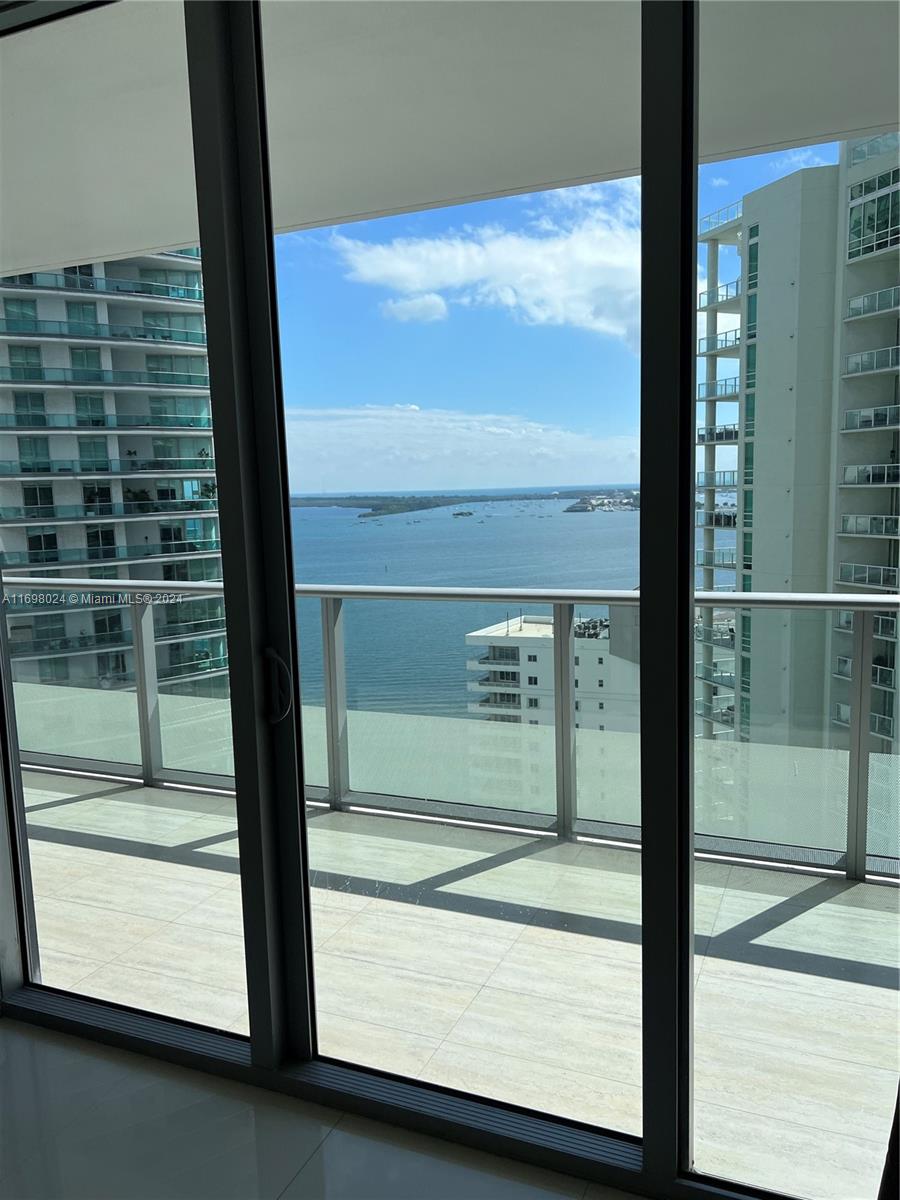1300 Brickell Bay Dr # 2205
