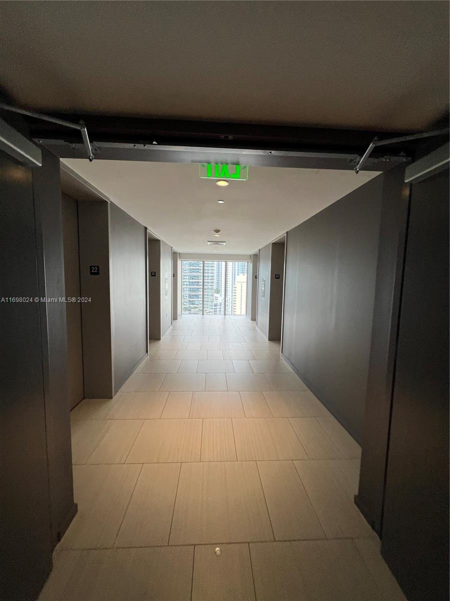 1300 Brickell Bay Dr # 2205