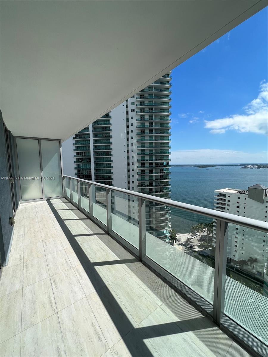 1300 Brickell Bay Dr # 2205