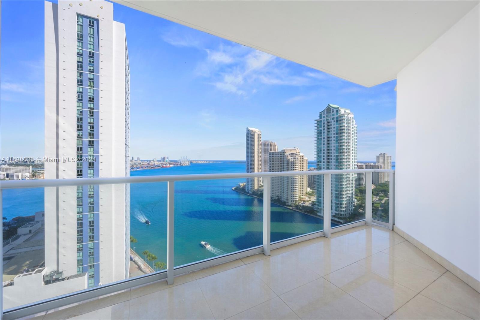 300 S Biscayne Blvd # 2212 Unit: T-2212