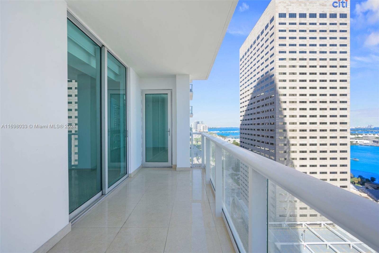 300 S Biscayne Blvd # 2212 Unit: T-2212