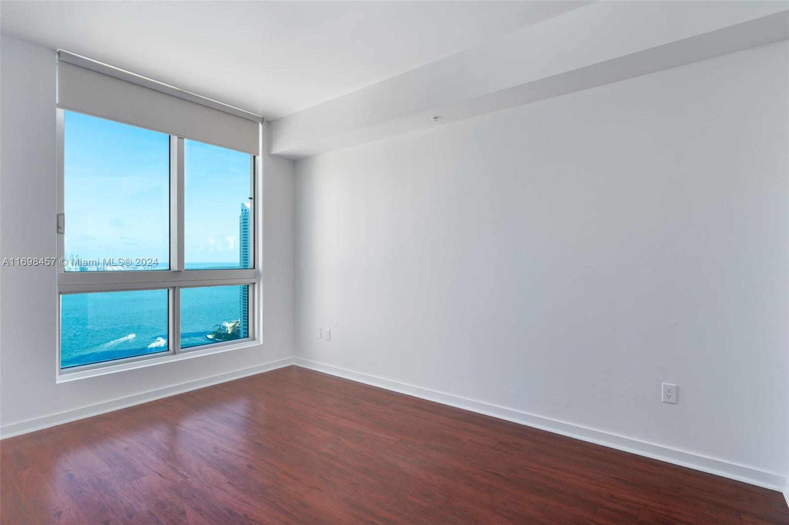 300 S Biscayne Blvd # 2614 Unit: T-2614
