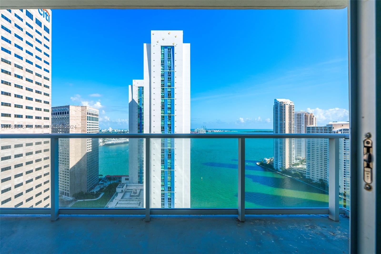 300 S Biscayne Blvd # 2614 Unit: T-2614