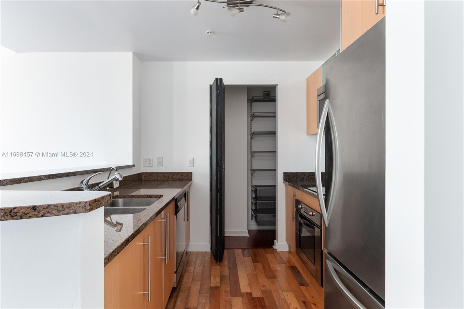 300 S Biscayne Blvd # 2614 Unit: T-2614