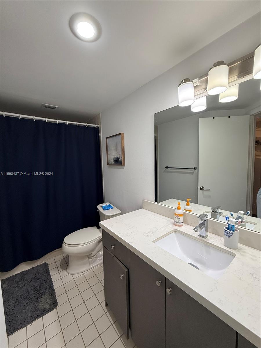 8290 NW Lake Dr # 514