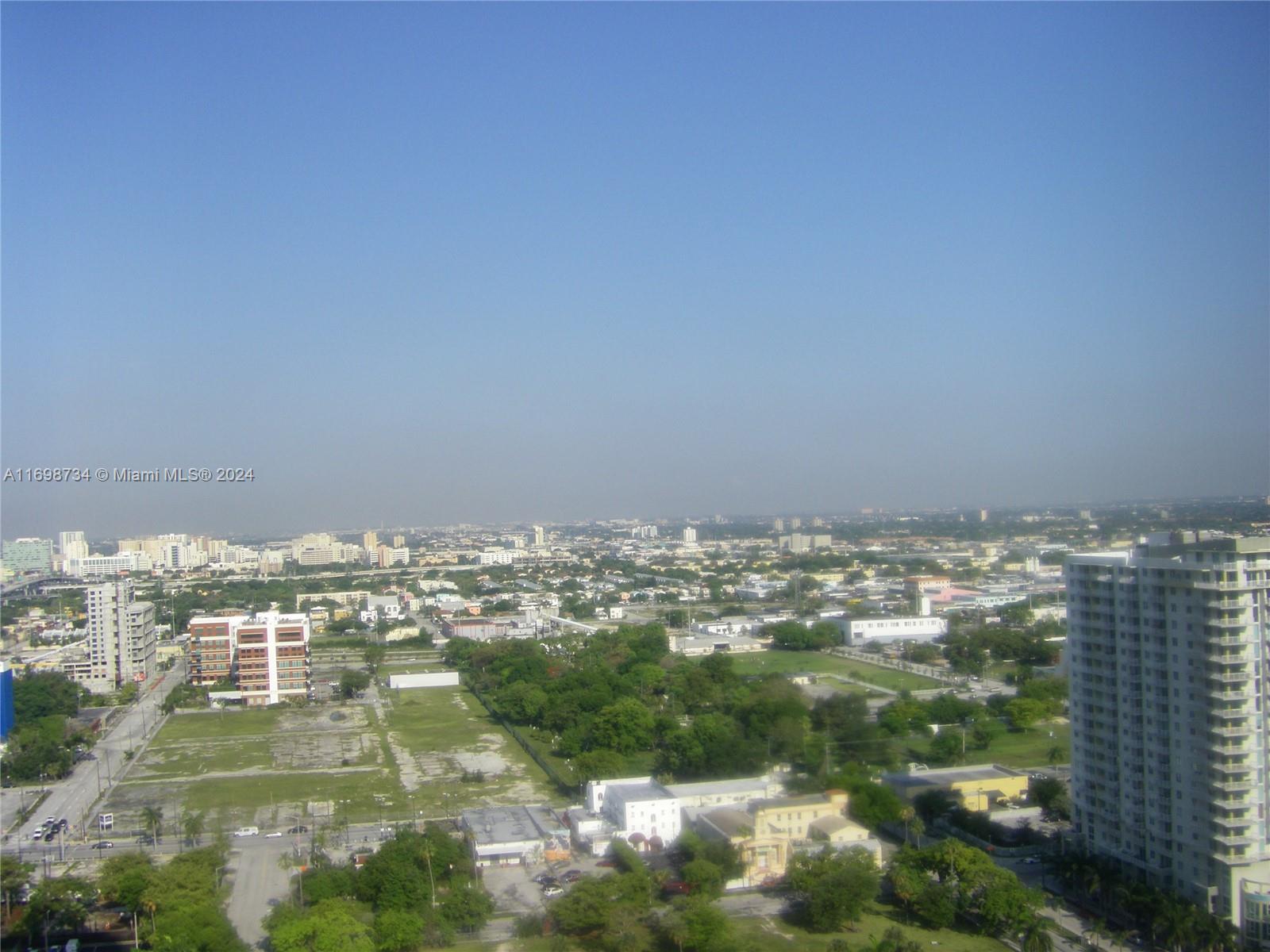 1750 N Bayshore Dr # 2811