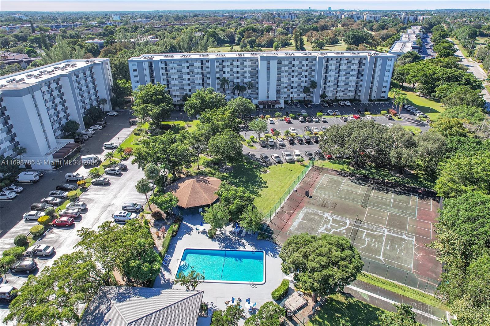 5900 NW 44th St # 704