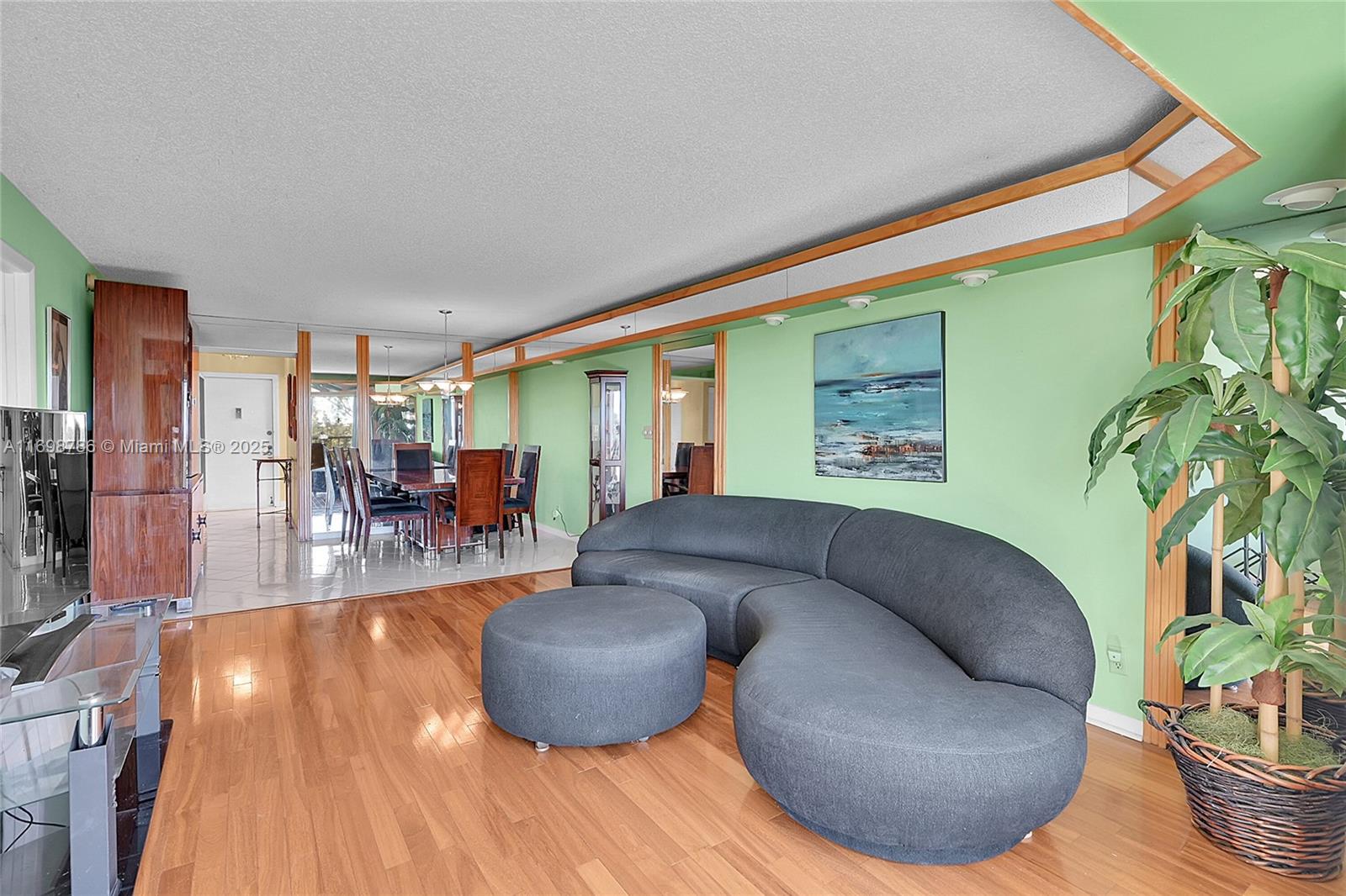 5900 NW 44th St # 704