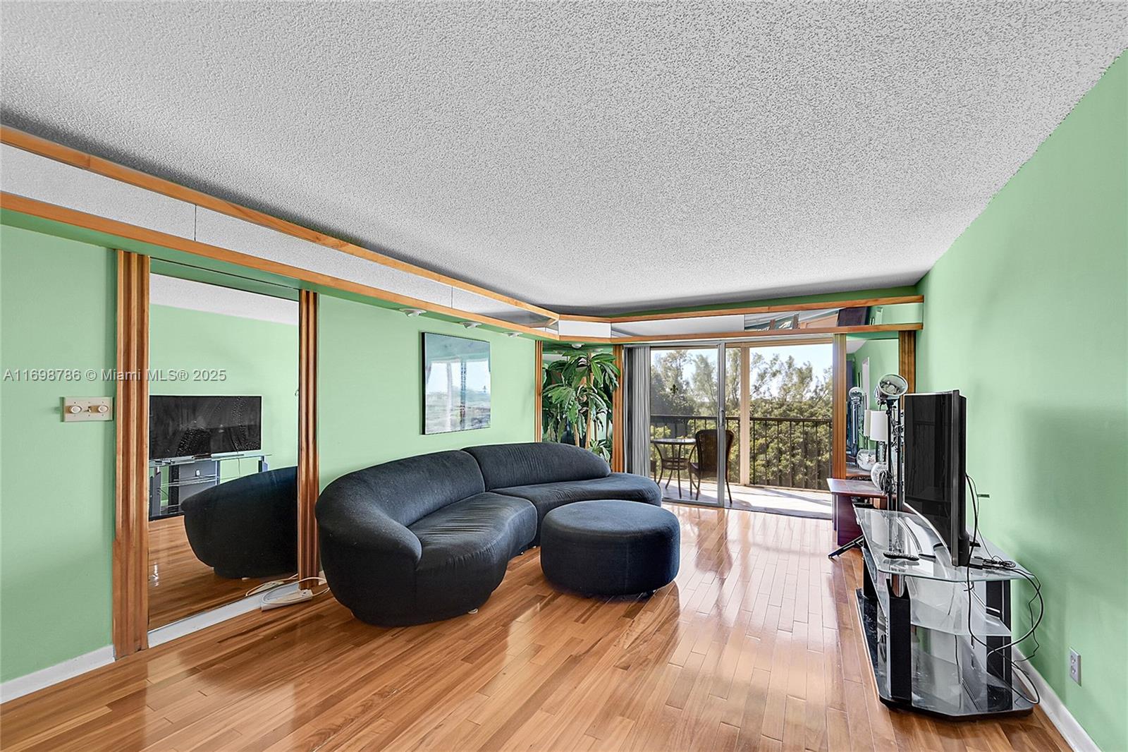 5900 NW 44th St # 704