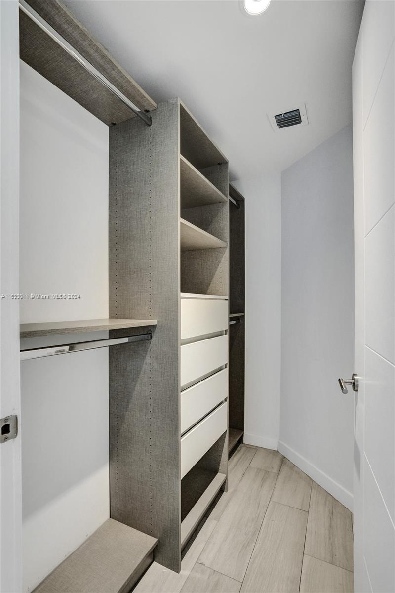 1010 SW 2nd Ave # 1708