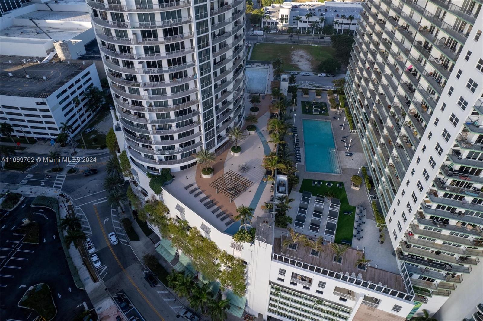 1750 N Bayshore Dr # 2603