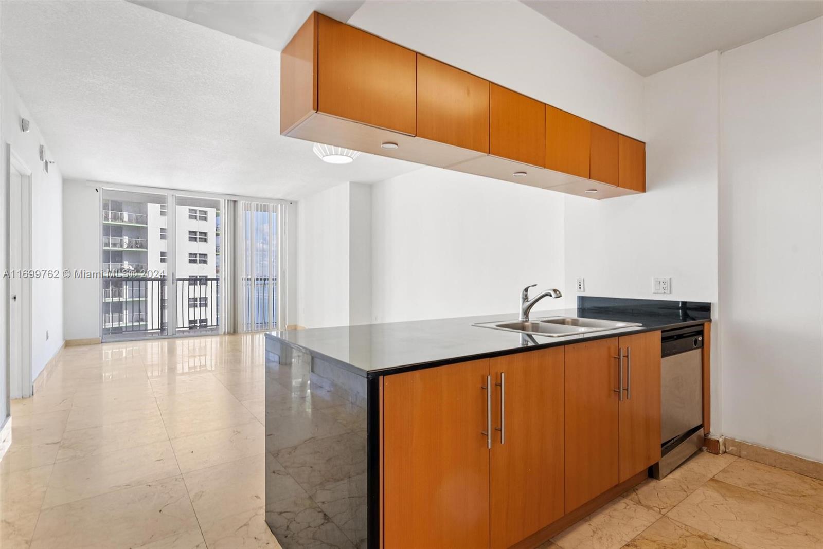 1750 N Bayshore Dr # 2603