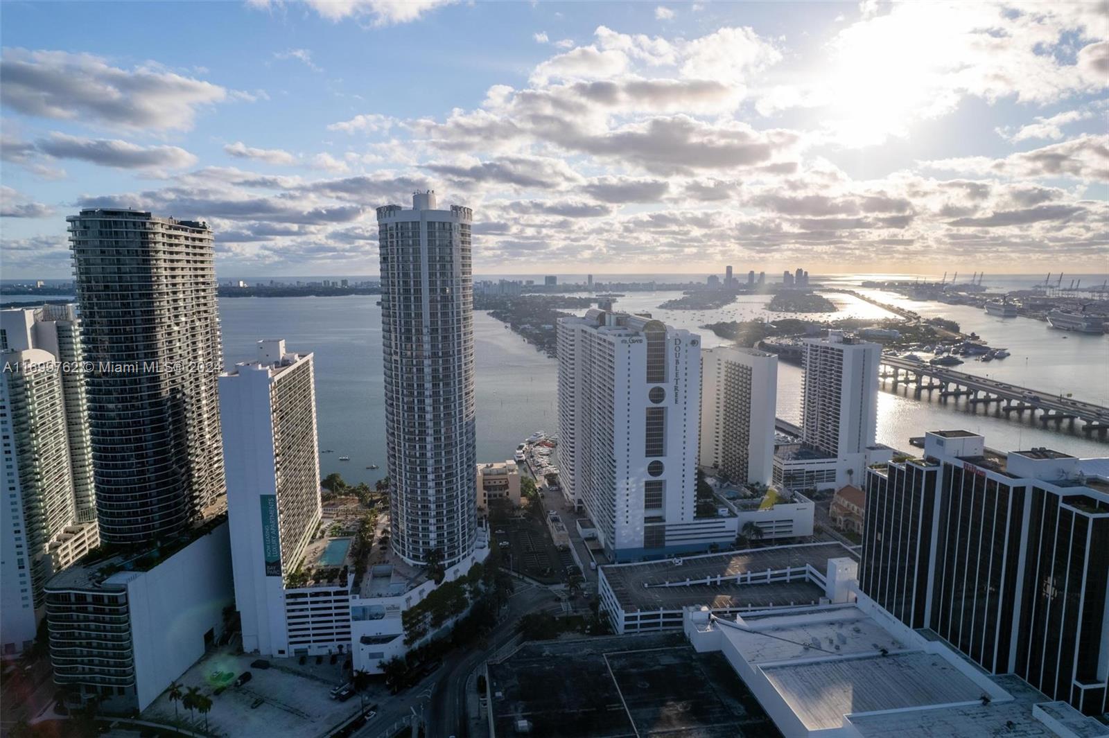 1750 N Bayshore Dr # 2603