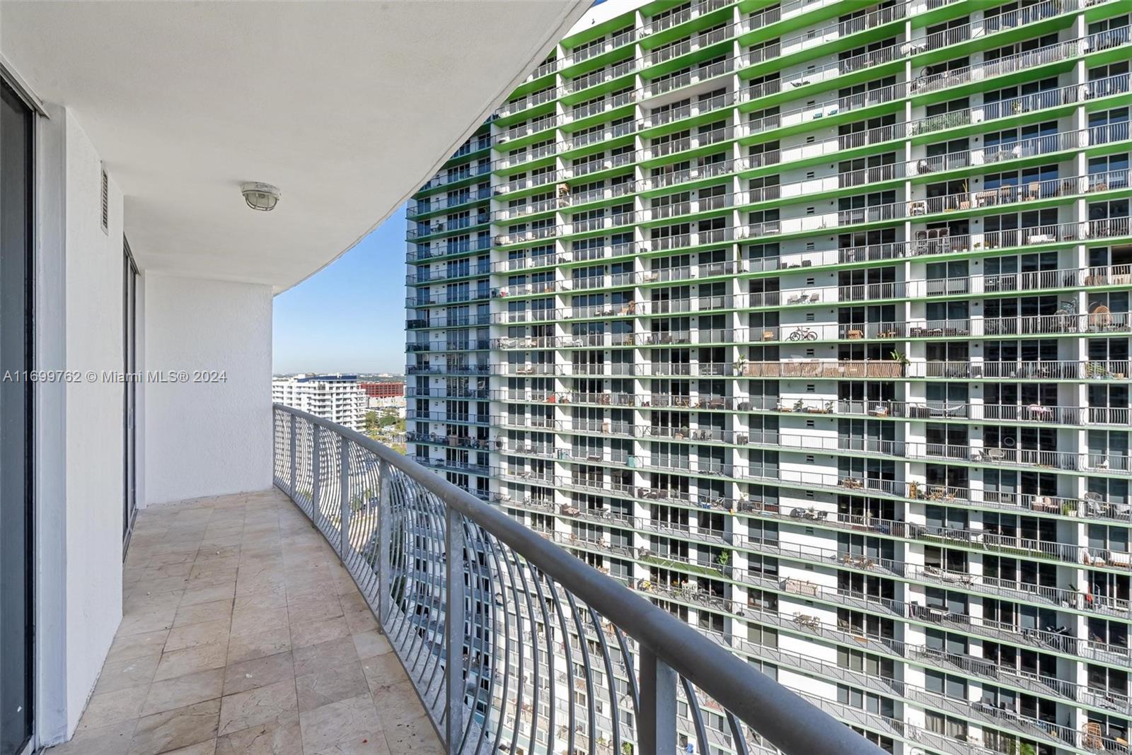 1750 N Bayshore Dr # 2603